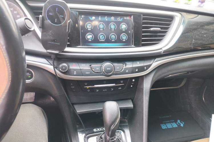 Used Buick Excelle GX 2018 18T Automatic Flagship Model
