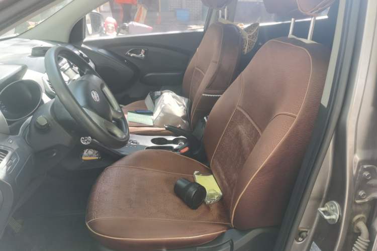 Used Hyundai ix35 2010 2.0L Automatic Two-Wheel Drive New Edition GL Left Front Seat