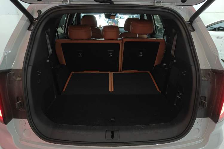 Used JETOUR X70L 2026 Model—2.0TD Automatic Flagship, 7-seater
