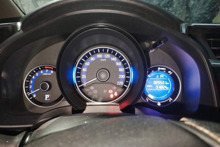 Used Honda Fit 2016 1.5L LXS CVT Comfort Sunroof Version
