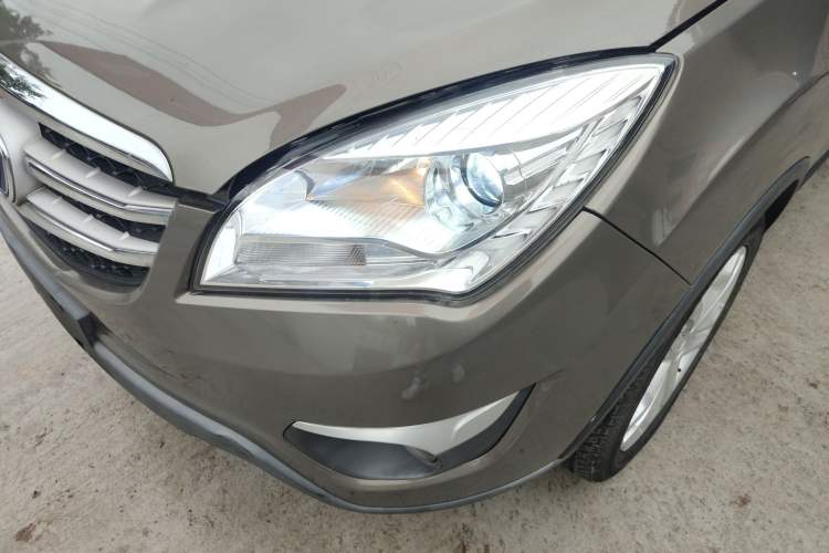 Used Changan CS35 2016 1.6L Automatic Luxury Model China V Standard
