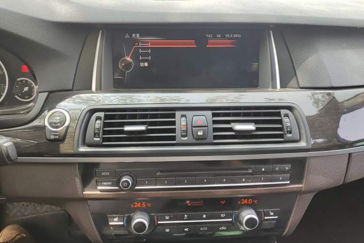 Used BMW 5 Series 2017 525Li Luxury Design Package