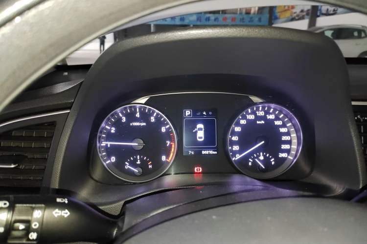 Used Hyundai Elantra (6th Generation / Lingdong) 2016 1.6L Automatic ZhiXuan – Elite Version