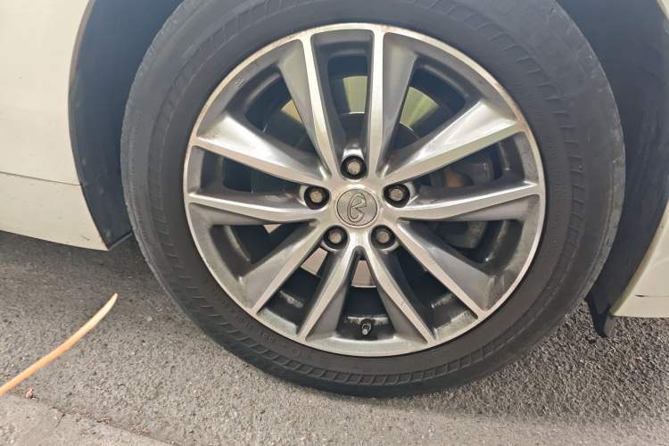 Used Infiniti Q50L 2016 2.0T Enjoyment Edition
