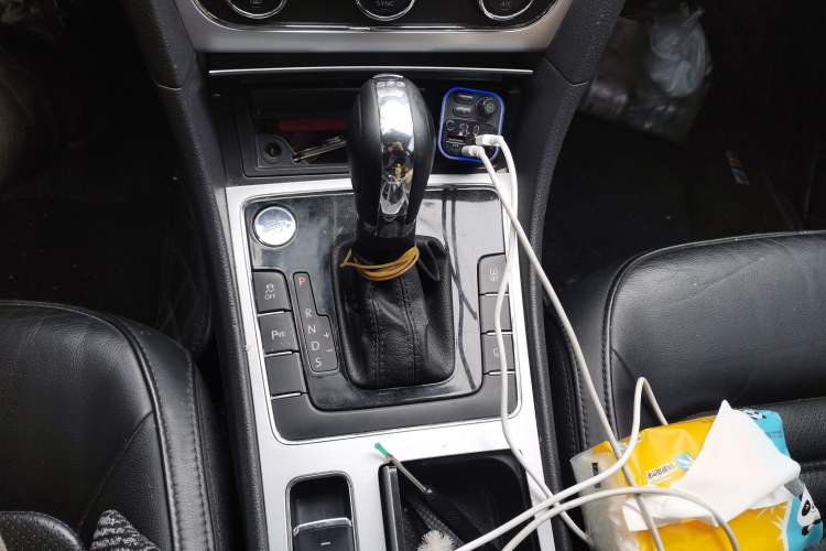 Used Volkswagen Passat 2014 2.0 TSI DSG Prestige Edition Gear Lever