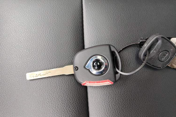 Used Great Wall Poer 2021 2.0T Commercial Version Automatic Diesel 4x4 Navigation-Type Standard Box GW4D20M
