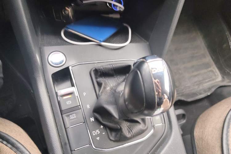 Used Volkswagen Tiguan L 2020 330TSI Automatic Two-Wheel Drive Luxury Edition China VI Standard