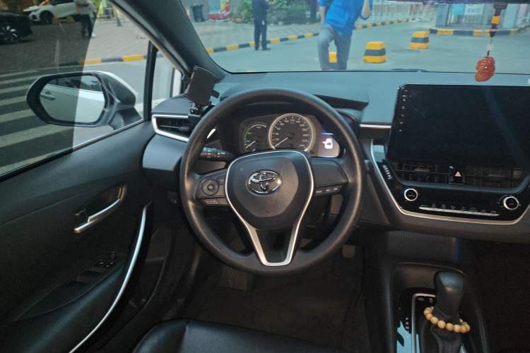 Used Toyota Levin 2019 Dual-Engine 1.8H E-CVT Entry-Level Model China VI Standard
