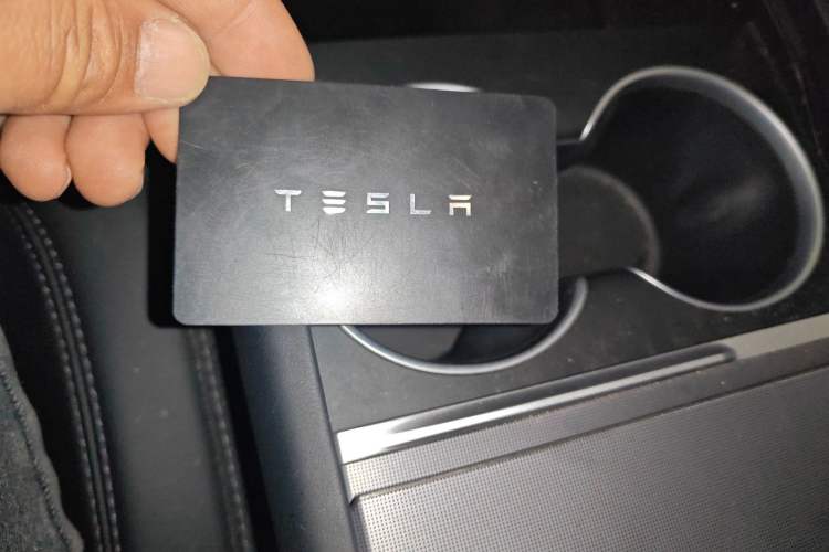 Used Tesla Model Y 2025 Rear-Wheel-Drive Version