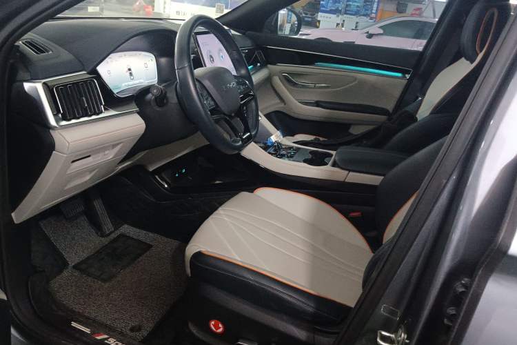 Used BYD Song PLUS New Energy 2023 Champion Edition EV 520KM Prestige Model
