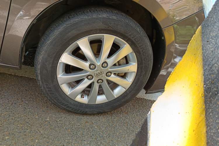 Used Buick GL8 2014 2.4L LT Luxury Business Executive Edition