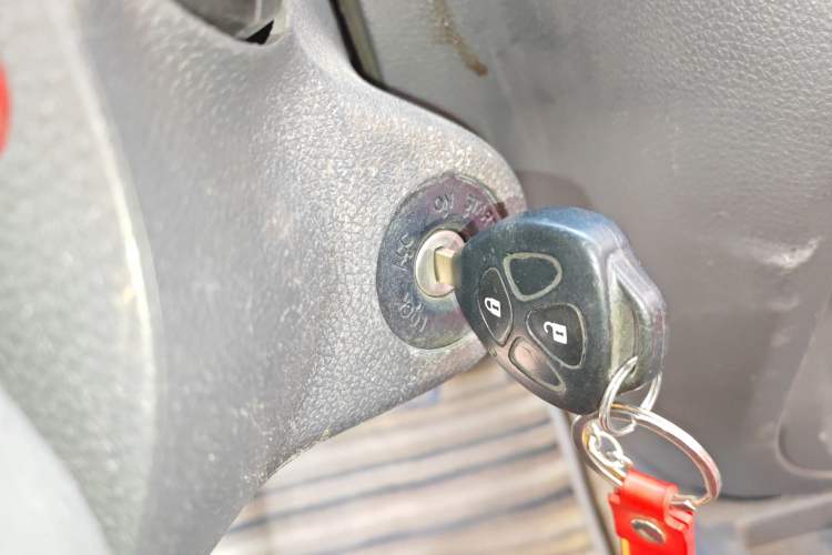 Used JAC Group Yueyue 2012 1.0L Comfort Version
