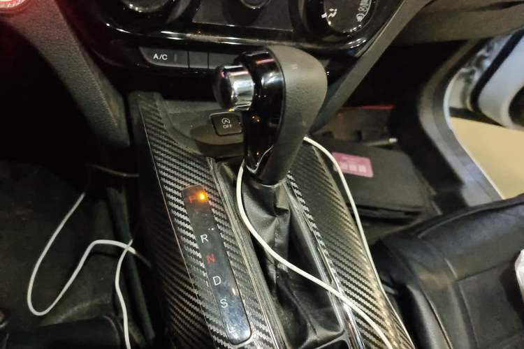 Used Honda XR-V 2021 1.5L CVT Comfort Version Gear Lever