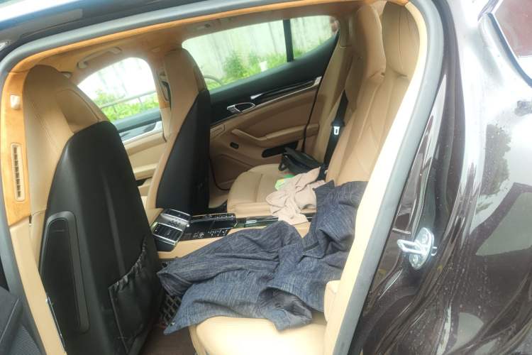 Used Porsche Panamera 2013 Panamera 4 Platinum Edition 3.6L Left Rear Seat