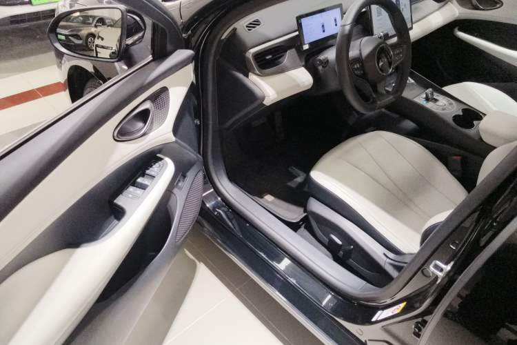 Used BYD Seal 05 DM-i 2025 DM-i Intelligent Drive 120KM Flagship Model
