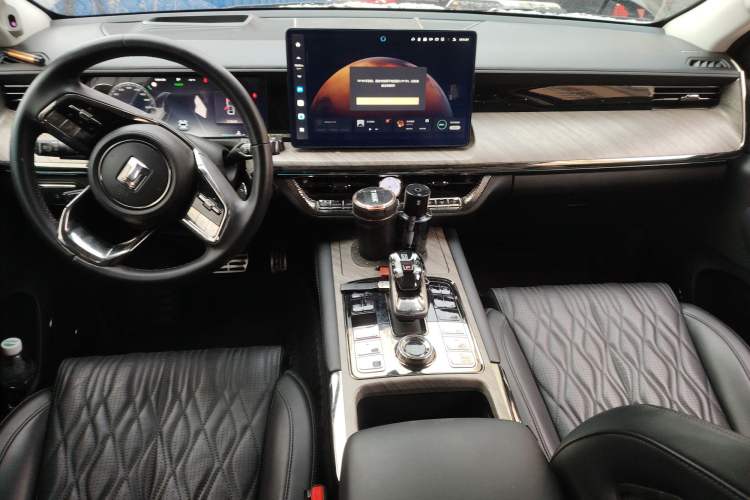 Used Tank 500 2022 3.0T Black Warrior Limited Edition 5 Seats
