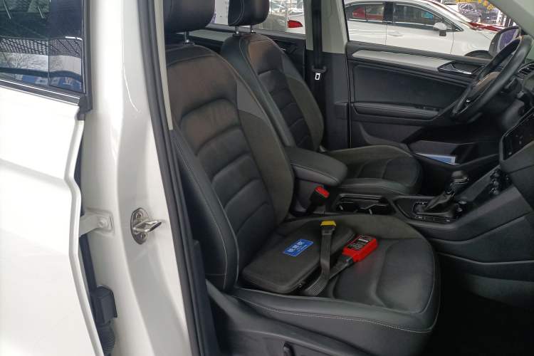 Used Volkswagen Tiguan L 2020 330TSI Automatic Two-Wheel Drive Panoramic Comfort Edition China VI Standard