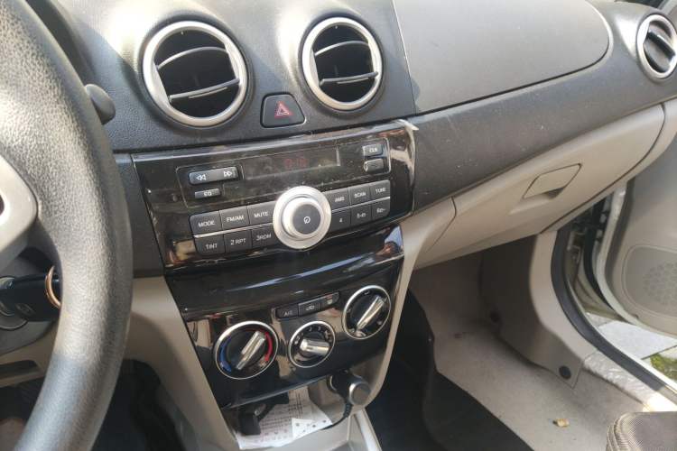 Used CHANGAN Alsvin V3 2015 1.4L Manual Meiruan Model China V Standard