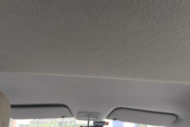 Used Wuling Zhengcheng 2015 1.8L Comfort Model LJ479QE2 Headliner