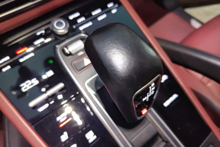 Used Porsche Cayenne 2019 Cayenne 3.0T Gear Lever