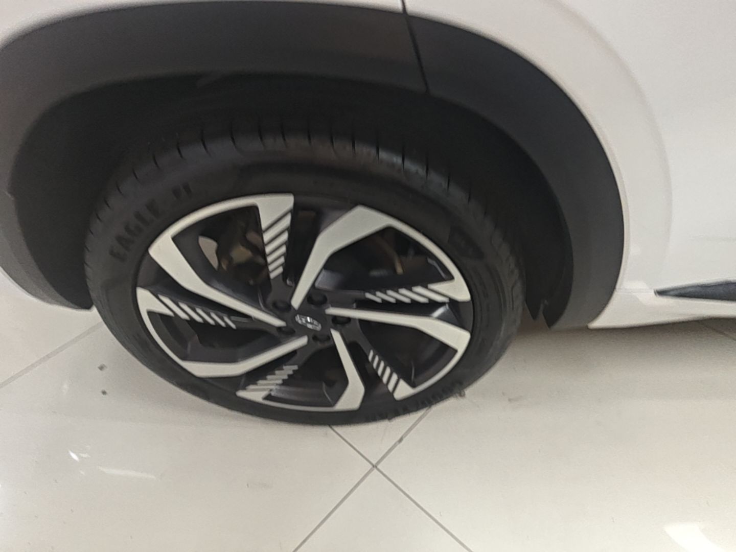 Geely Auto Monjaro L 2024 2.0TD High-Power Automatic Two-Wheel Drive Skyline Edition — снимка 11