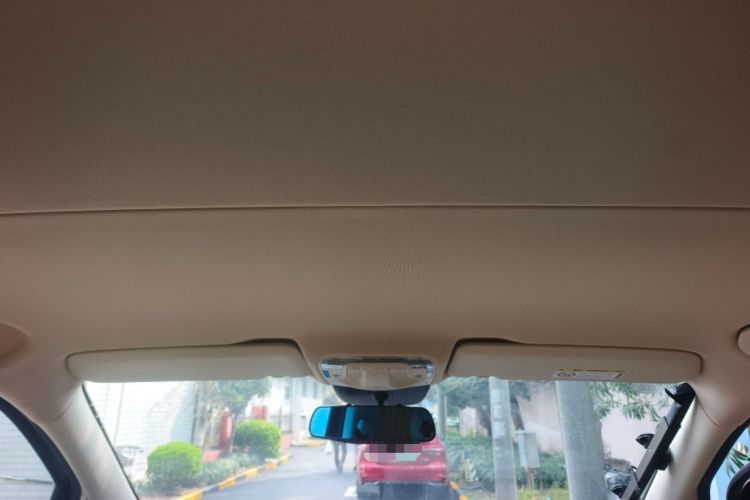 Used Mercedes-Benz Vito 2018 2.0T Elite Version 7 Seats China VI Emission Standard
