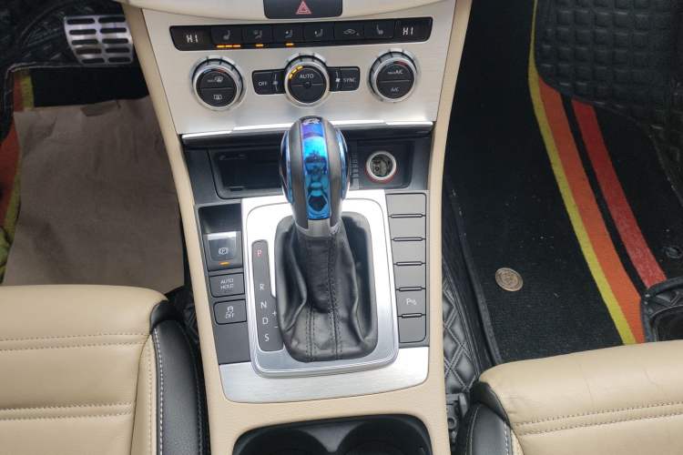 Used Volkswagen FAW-Volkswagen CC 2016 1.8TSI Prestige Model
