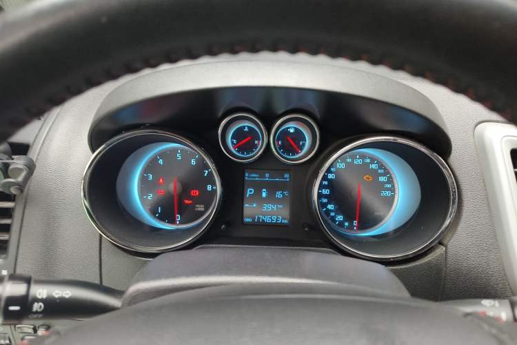 Used CHANGAN CS35 2015 1.6L Automatic Luxury Model China IV Standard Instrument Cluster