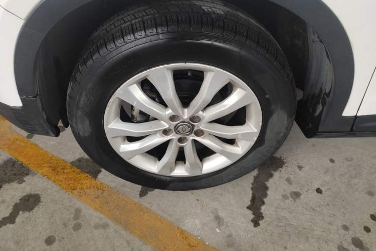 Used Dongfeng Aeolus AX7 2016 2.0L Automatic Zhiyi Trim
