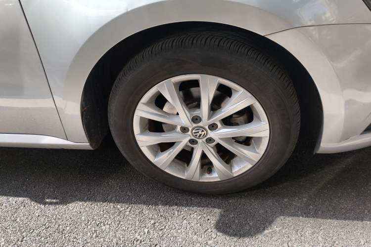 Used Volkswagen Lavida 2017 1.6L Automatic Comfort Edition