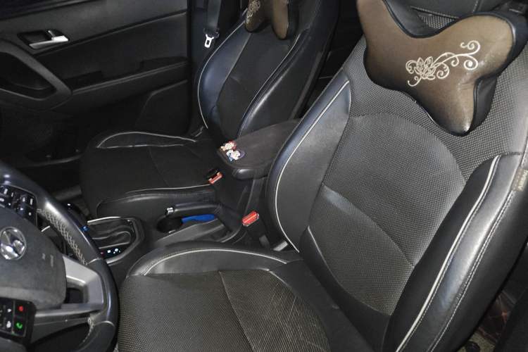 Used Hyundai ix25 2015 2.0L Automatic 4x4 Deluxe DLX