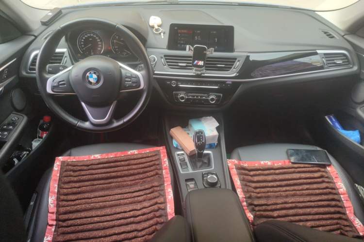 Used BMW 1 Series 2020 120i Fashion Model Center Console