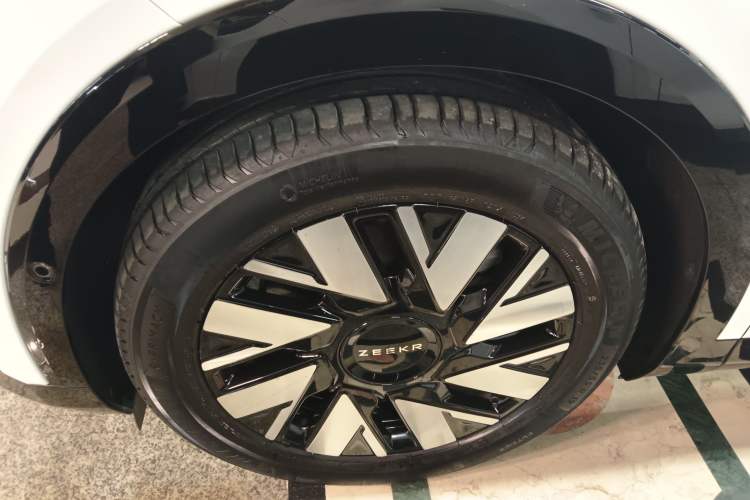 Used Zeekr MIX 2025 Long-Range Intelligent Driving Edition Exterior 7