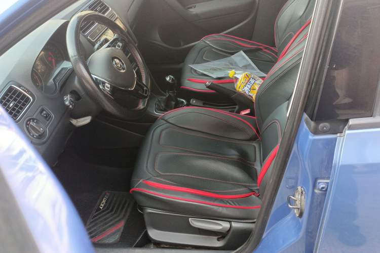 Used Volkswagen Polo 2014 1.6L Cross Polo Manual Left Front Seat