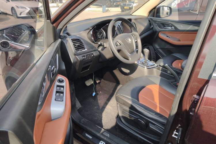 Used Baojun 560 2016 1.8L iAMT Elite Edition