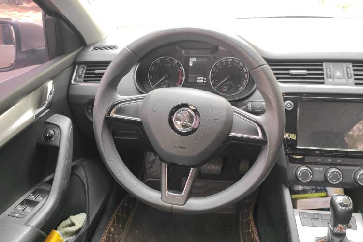 Used Skoda Octavia 2018 TSI230 DSG Comfort Edition
