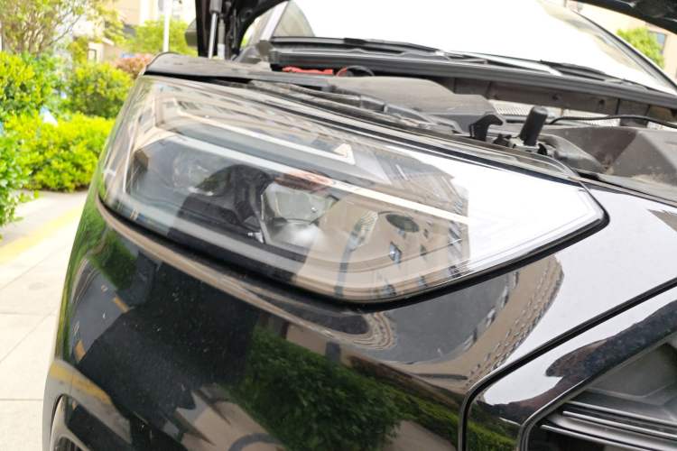 Used Audi Q5L 2024 45 TFSI Luxury Dynamic Model Right Front Headlight