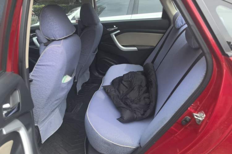 Used Changan Alsvin V7 2016 1.6L Manual Joyride Model China V Standard