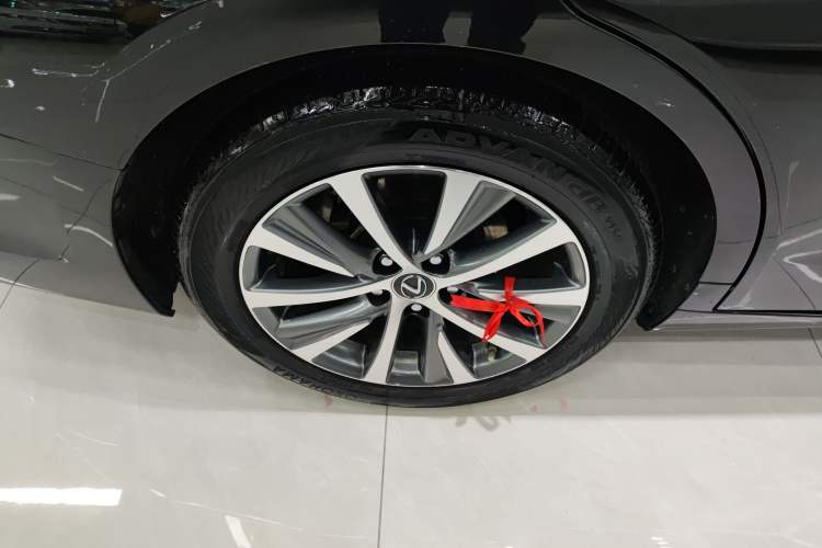 Used Lexus ES 2020 200 Excellence Edition