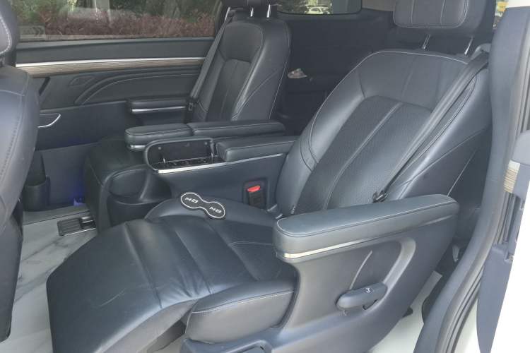 Used GAC Trumpchi M8 2023 Lingxiu Series 390T Prestige Edition Left Rear Seat