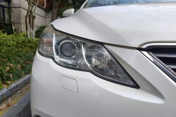 Used Toyota Reiz 2010 2.5S Fengdu Jinghua Edition Right Front Headlight