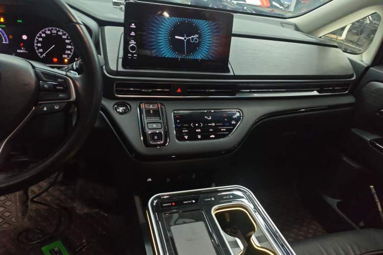 Used Honda Elysion 2024 2.0L eHEV Luxury Edition