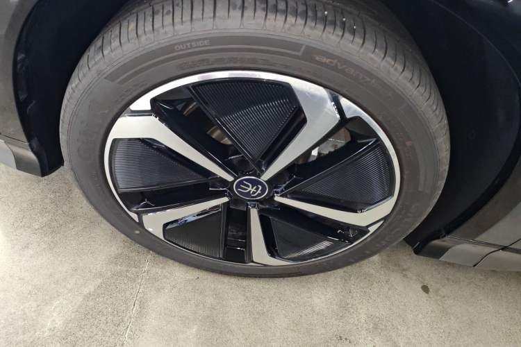 Used BYD Song L EV 2025 Intelligent Driving Version 662 km LiDAR Excellence Edition