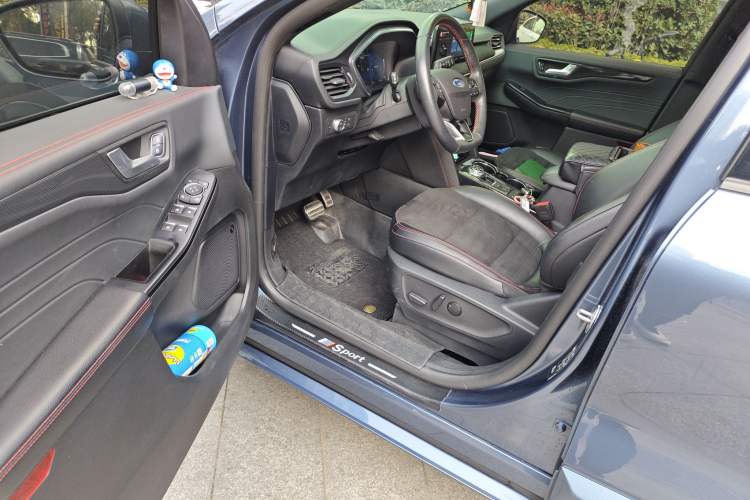 Used Ford Escape 2020 EcoBoost 245 Four-Wheel Drive ST-LINE Deluxe Edition
