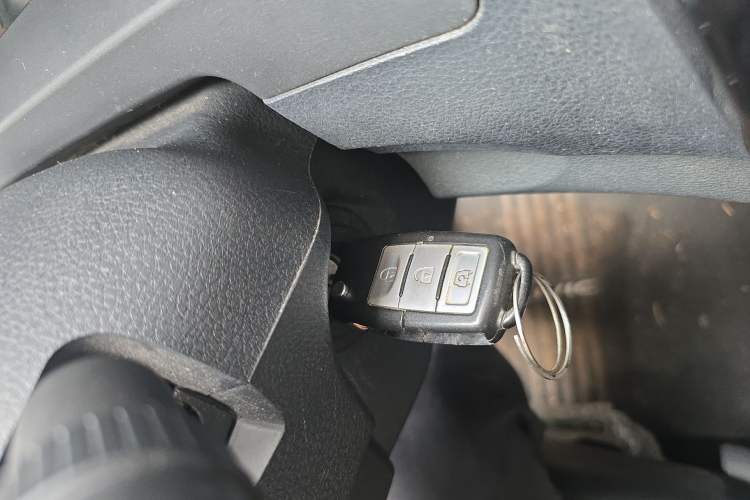 Used FORTHING Joyear 2014 LV Facelift 1.5L Manual Luxury Model
