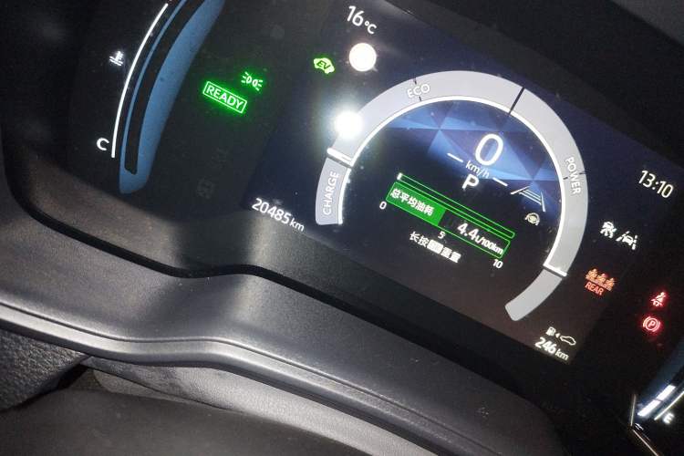 Used Toyota Corolla 2023 1.8L Smart Electric Hybrid Dual-Motor Pioneer Edition Odometer Close Up