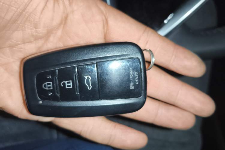 Used Toyota Avalon 2023 2.0L Luxury Edition