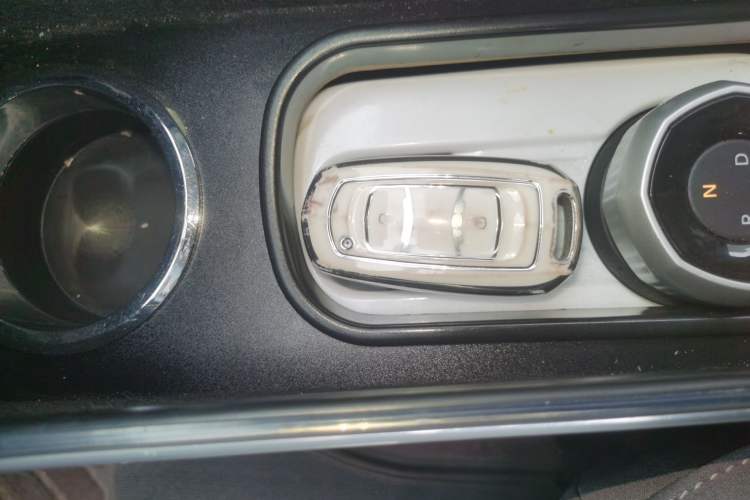 Used Geely Galaxy Panda 2025 210km Panda Kart Interior 1