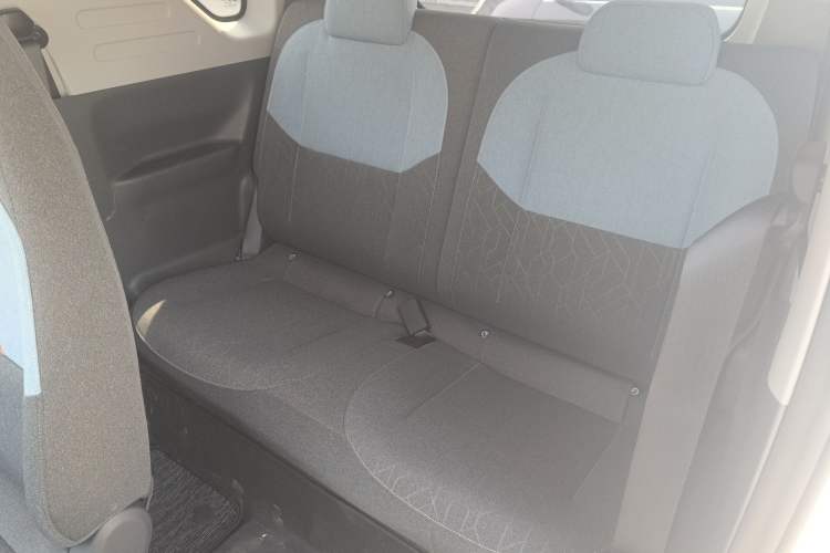 Used Geely Galaxy Panda 2024 Panda Mini 200km Endurance Bear
