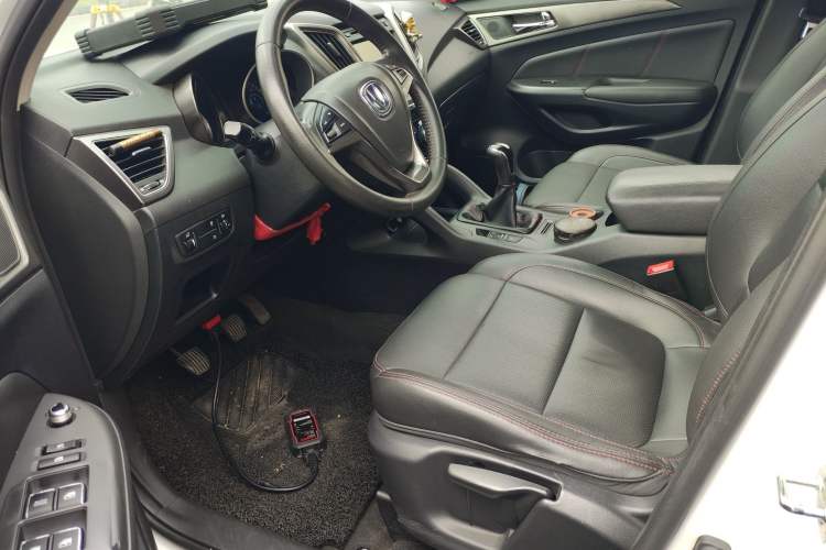Used CHANGAN CS75 2014 2.0L Manual Luxury Version China IV Standard Left Front Seat